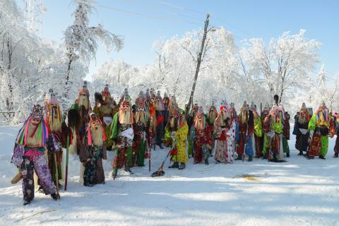 jeux avec masques (Roumanie)